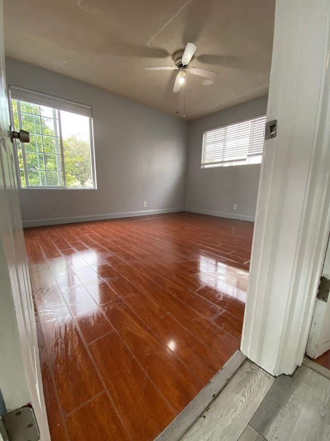 Photo - 1052 Justin Ave