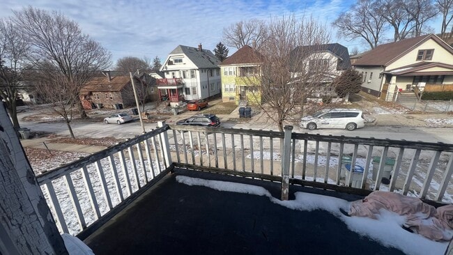 Photo - 2421-2423 W Finn Pl Unit 2423 W Finn Pl (upper)