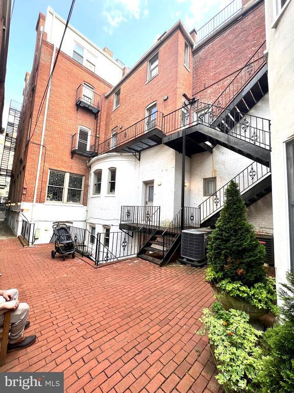 Photo - 1730 New Hampshire Ave NW Unidad 13