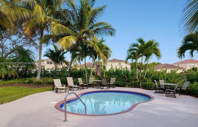 Photo - 3725 NE 23rd Ct