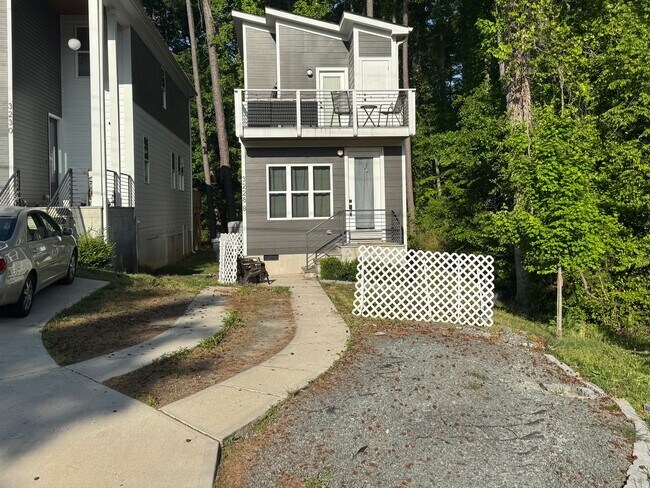 Photo - Tastefully Built Modern Durham Home