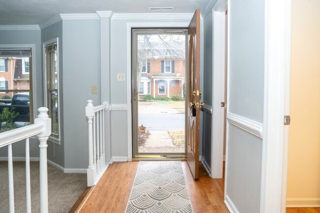 Photo - 1026 Tottenham Ln