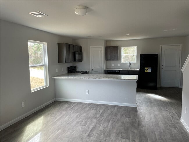 Photo - 396 Rd 5138