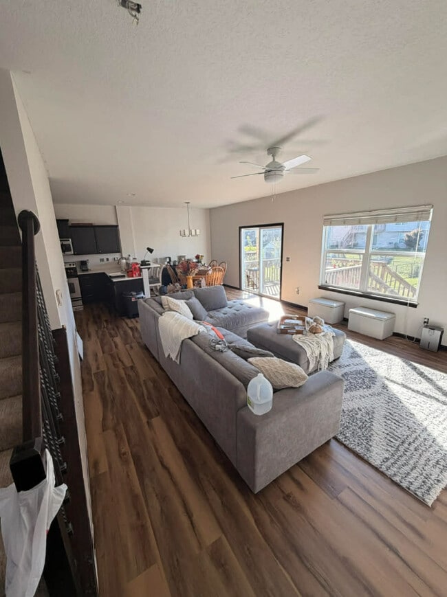 Photo - 1785 Sara Ct