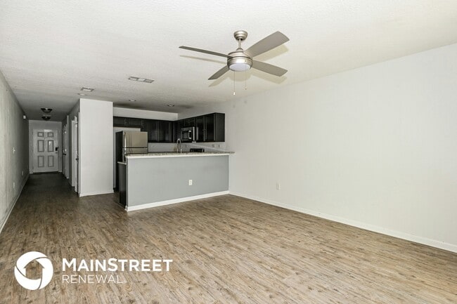 Photo - 524 Eiseman Wy