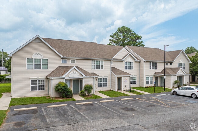 Riverchase Apartments
