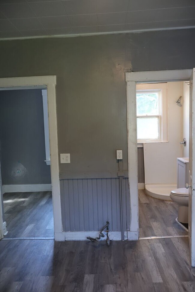 Photo - 6812 Whitney Ave Unit 3 - Rear