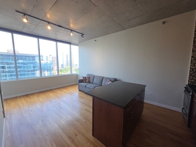 Building Photo - 1720 S Michigan Ave Unit 1106