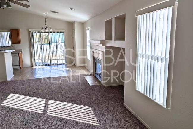 Photo - Beautiful 3-bedrooms, 2-baths home in the Viewpoint Community of Prescott Valley!