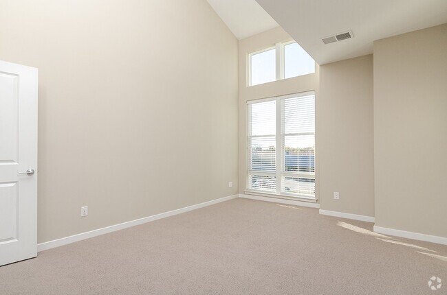 Building Photo - One Bedroom plus Den Luxury Apartment (Wal... Unit 3304