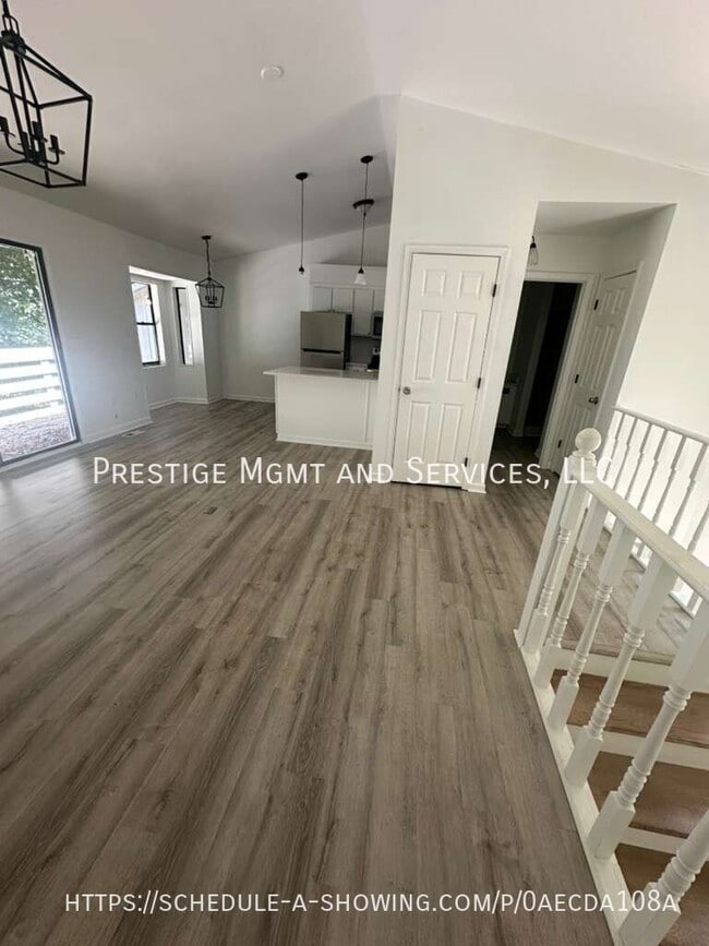 2 Villa Dr Unit D