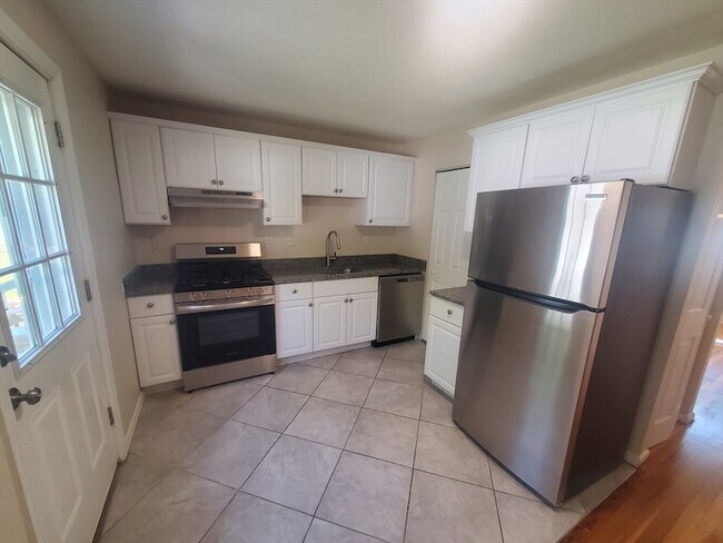 Photo - 174 Pine St Unidad 27 Rental
