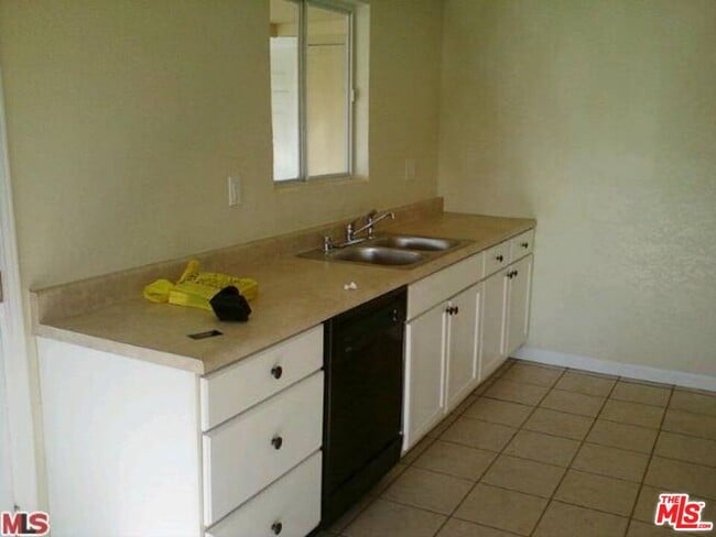 Photo - 310 N Cherry St