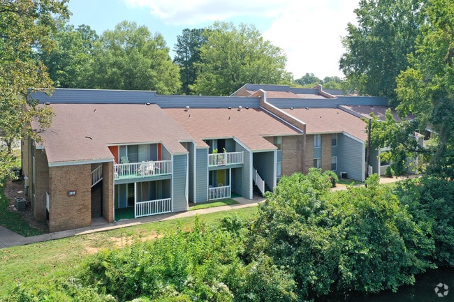 Exterior - North Lakes