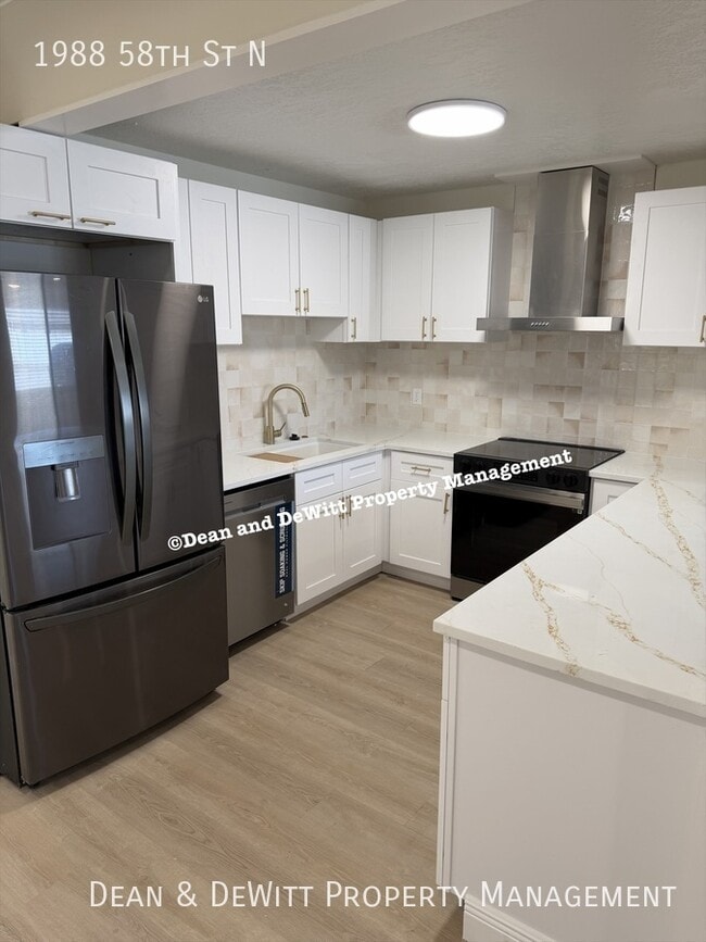 Photo - 1988 58th St N