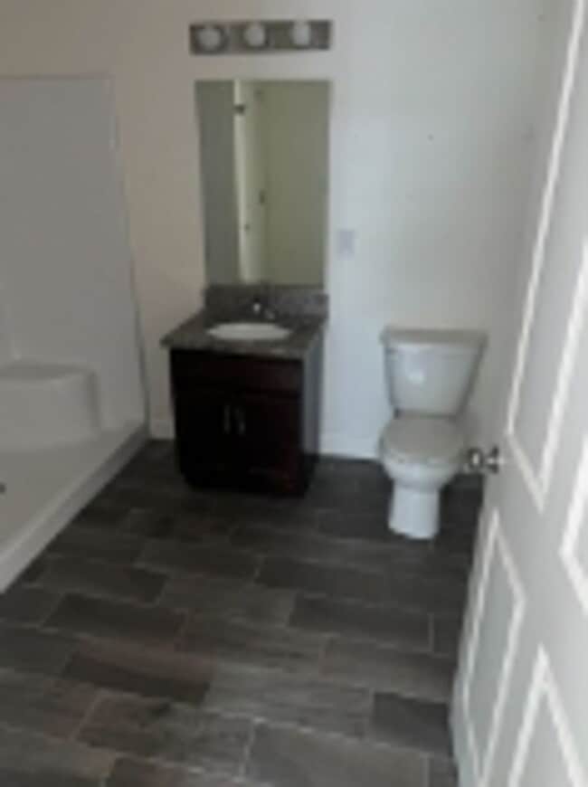 Building Photo - 1047 Broadway Unit 5