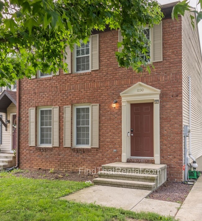 Photo - Freshly Painted, Pet-Friendly, Off-Street Parking, Walk to Carlisle HS!