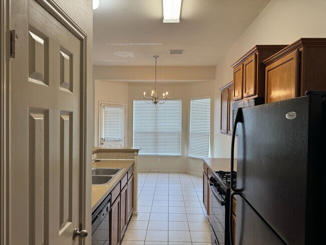 Building Photo - 5738 Ranch Prairie Tr Rental