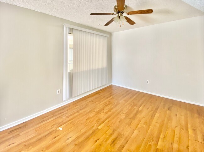 Photo - 1208 Bush River Rd