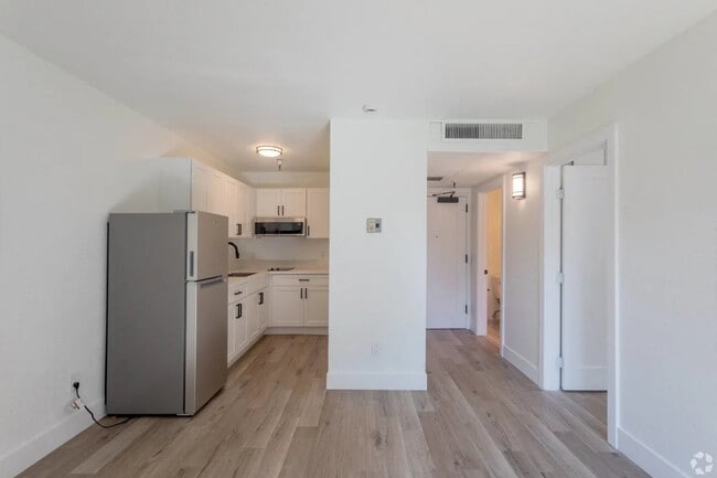The Laurel at Mountain View (55+)