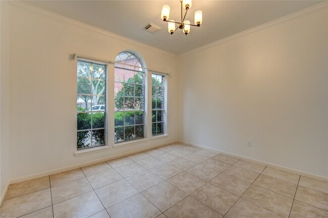 Photo - 15318 Amesbury Ln