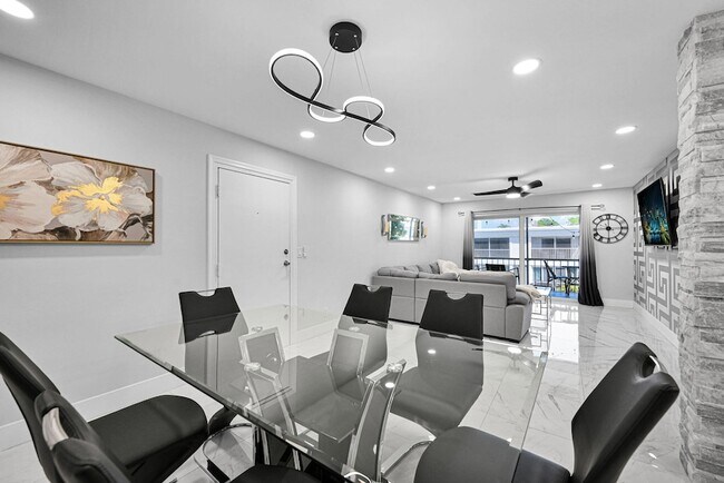 Photo - 6279 Bay Club Dr Unidad 3