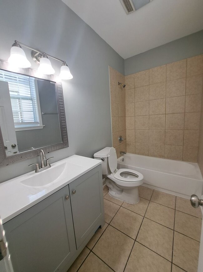 Photo - 2634 Cleveland Ave Unit 2634 Cleveland Rear (A)