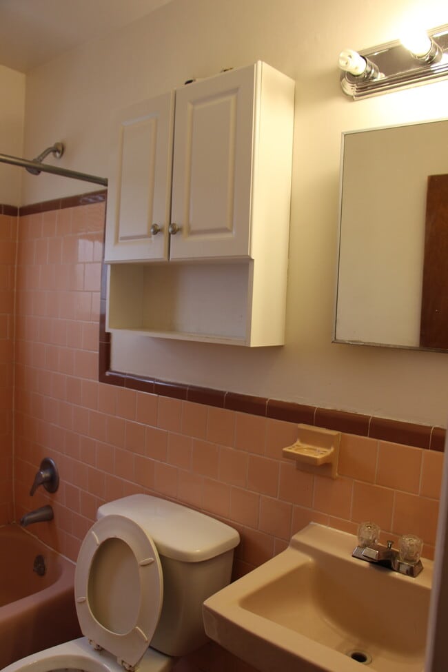 Photo - Ballston Garden Apartments