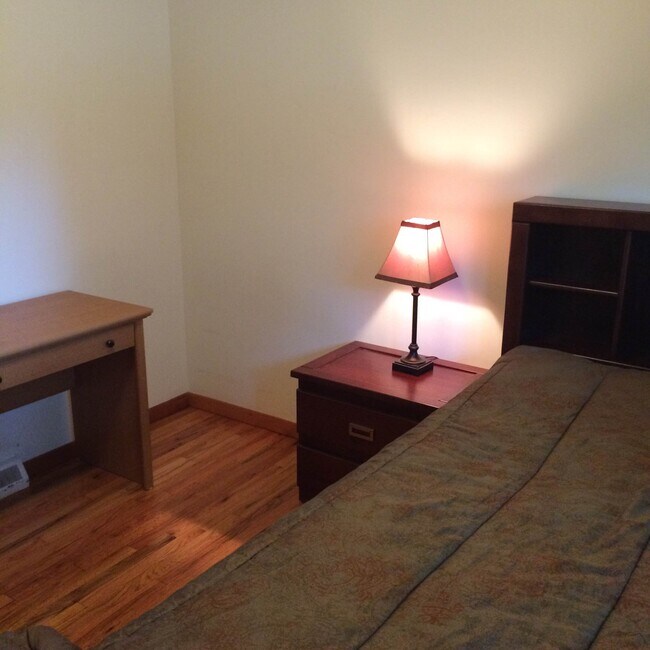 Photo - 1843 W Grandview Blvd Unit #1 Northwest