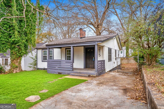 Photo - 215 Ollie St NW