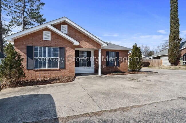 Photo - 18 Fowkewood Ct