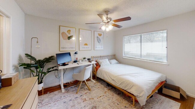 Photo - 1610 Waterston Ave Unit 1610 Waterston #13