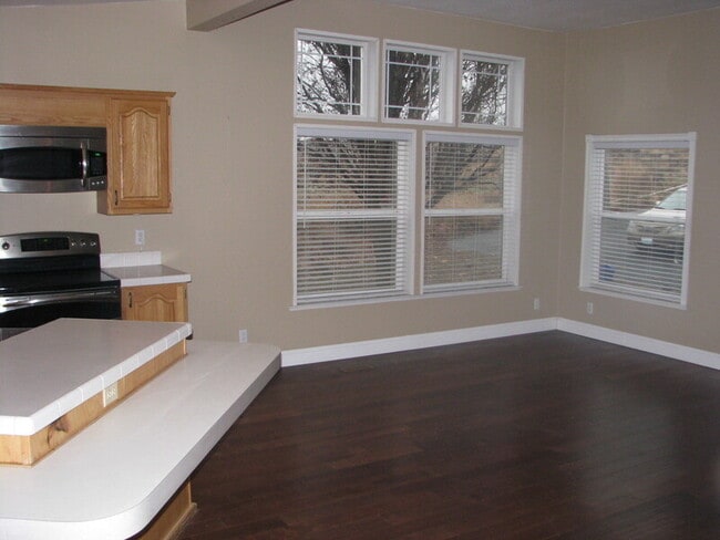 Photo - 6376 Ridgeline Dr