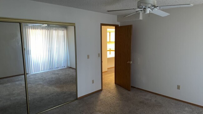 6430 McNichols Ct