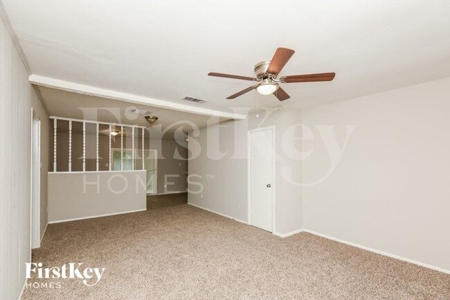 Photo - 918 Kerry St