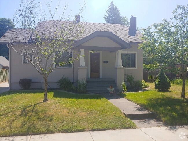 Building Photo - 948 N 7th St Rental