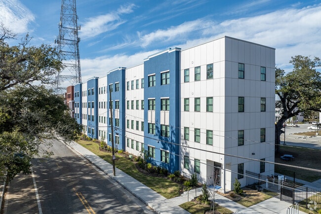 Woodring Apartments