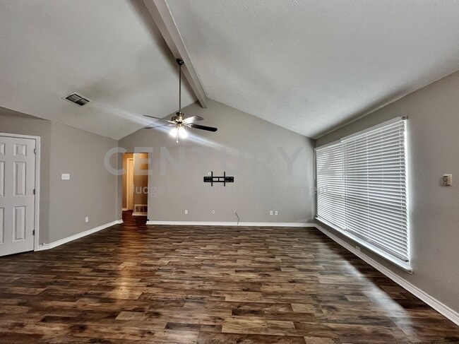 Photo - Lovely 3/2/2 In Arlington Available Now!