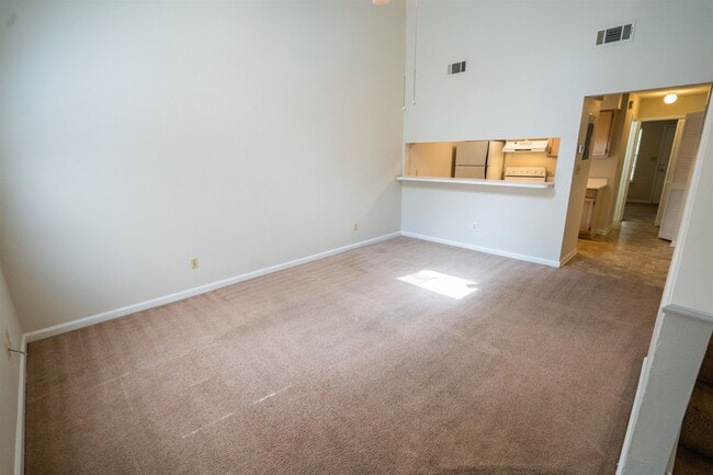 Photo - 2333 Parrot Ln