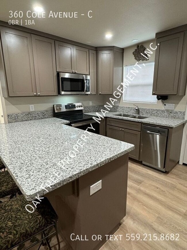 Photo - 360 Cole Ave