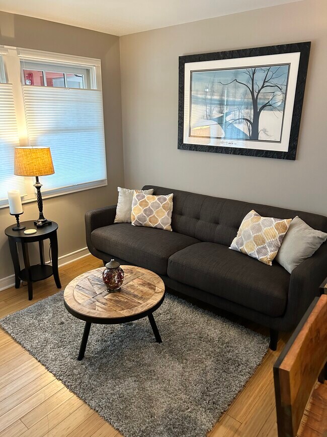 Photo - 37 Hiawassee St Unidad E102