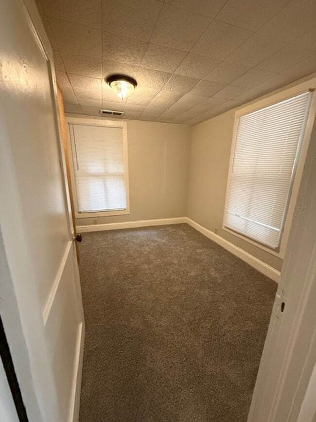 Photo - 2 Bedroom, 1.5-bathroom house