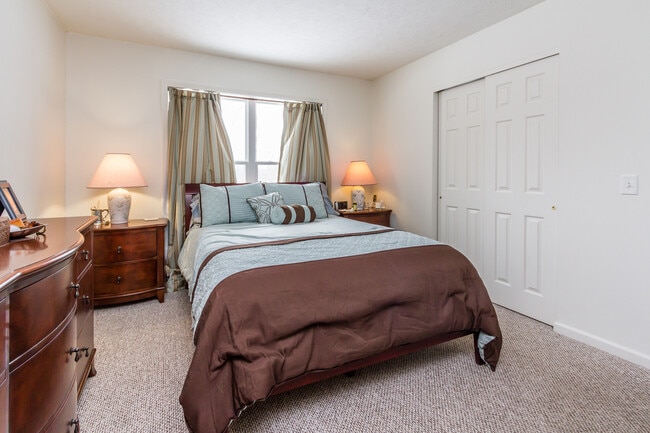Kings Crossing Townhomes