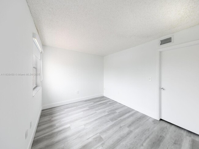 Photo - 670 NW 85th Pl Unit 11201