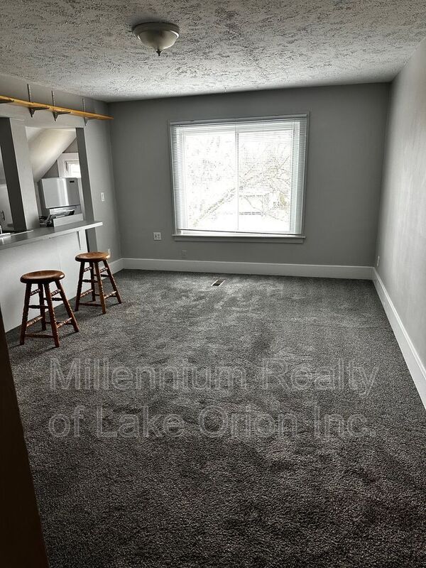 2305 Pine Lake Ave Unidad 3