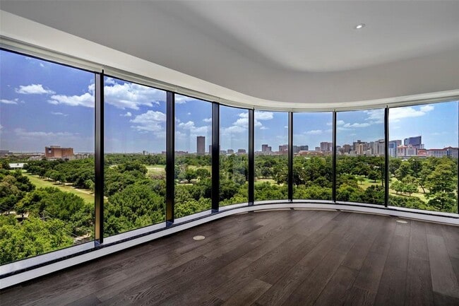 Photo - 1701 Hermann Dr Unit 8F