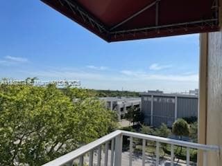 Building Photo - 115 SW 42nd Ave Unit 507 Rental