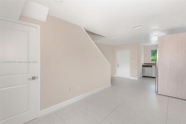 Photo - 815 NW 3rd Ave Unit 813