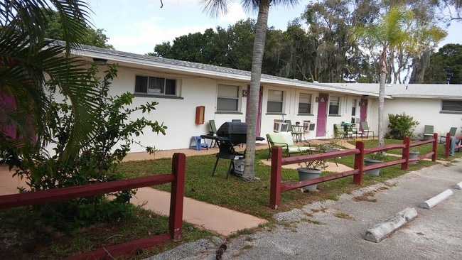 Photo - Englewood Escape Villas