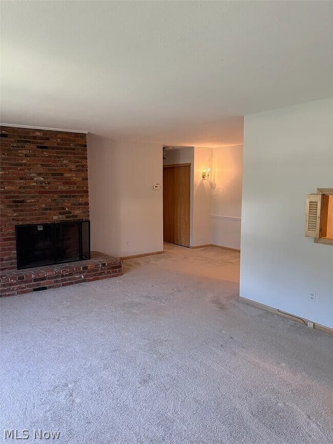 Photo - 7010 Carriage Hill Dr Unit 201
